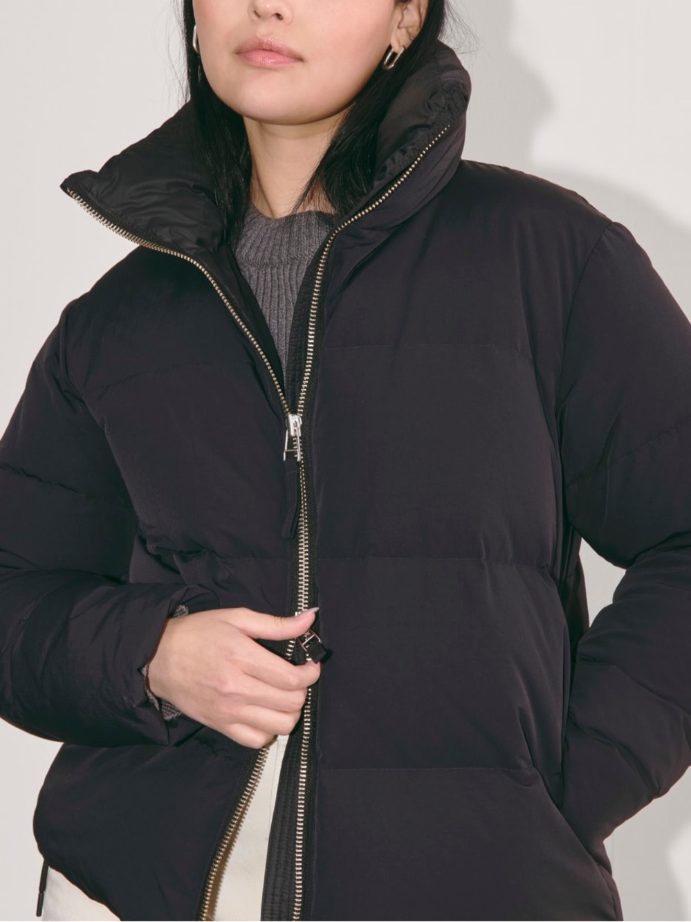 Everlane Women’s The Puffer Bomber in Black